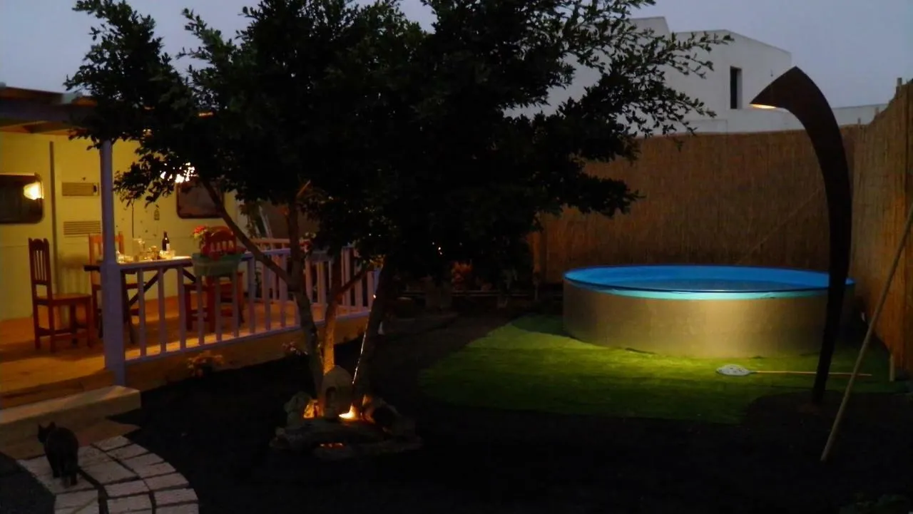 Κάμπινγκ Caravana En Oasis Privado La Vegueta